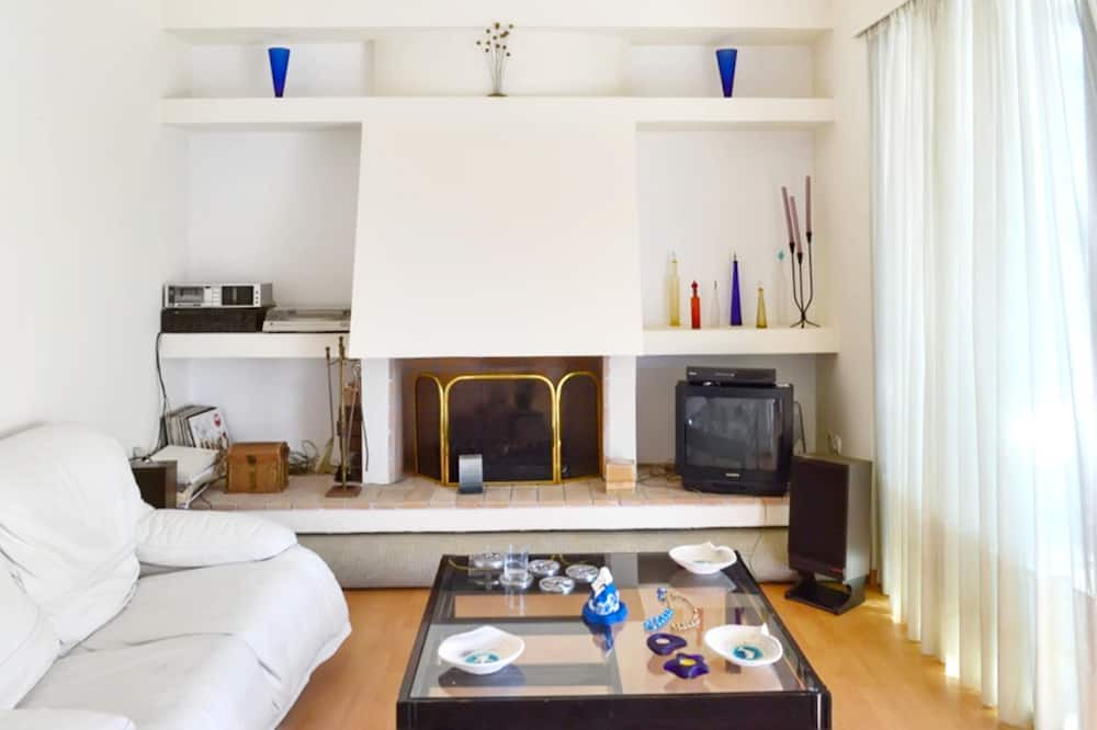 Photo of Livingroom in Karystos