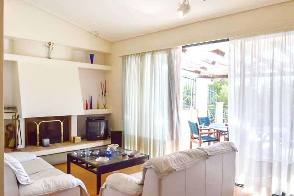 Photo of Livingroom in Karystos