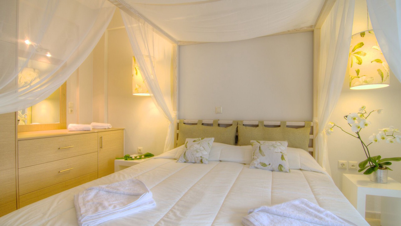Photo of Bedroom in Lefkogeia