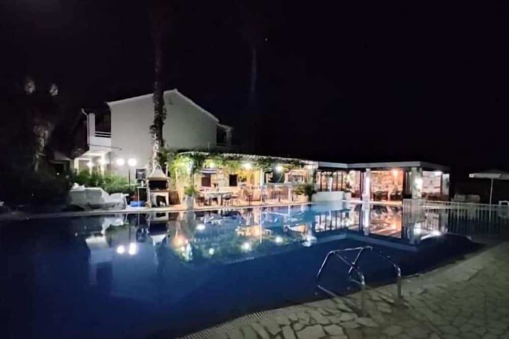 Photo of Outdoor in Roda
