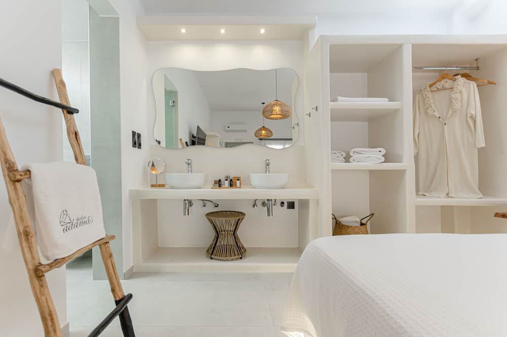 Photo of Bathroom in Naxos Town