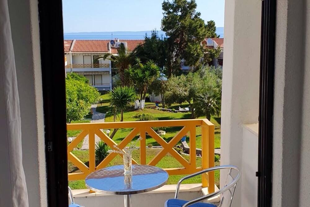 Photo of Patio Balcony in Haniotis