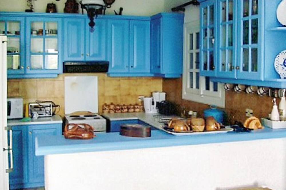 Photo of Kitchen in Evreti