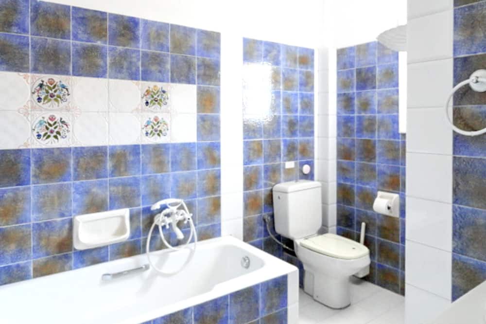 Photo of Bathroom in Evreti