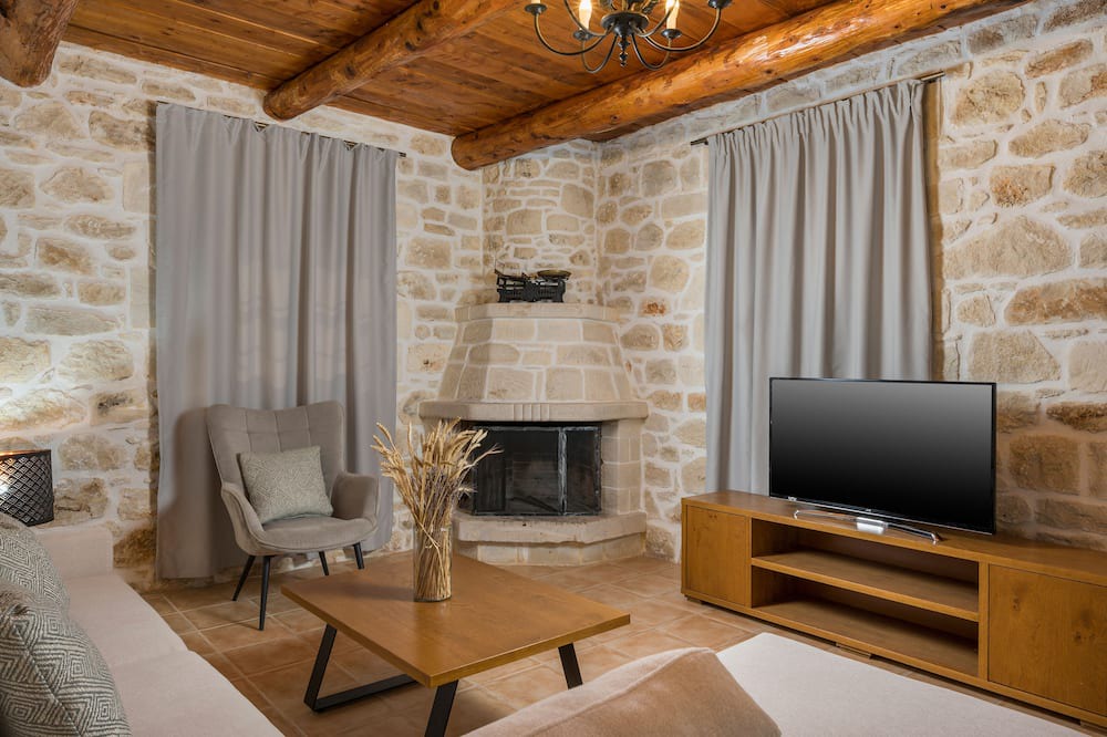 Photo of Livingroom in Maza
