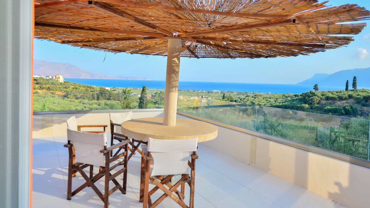 Photo of Patio Balcony in Drapanias