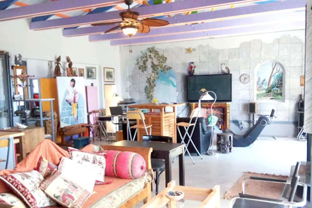 Photo of Livingroom in Dirfys-Messapia