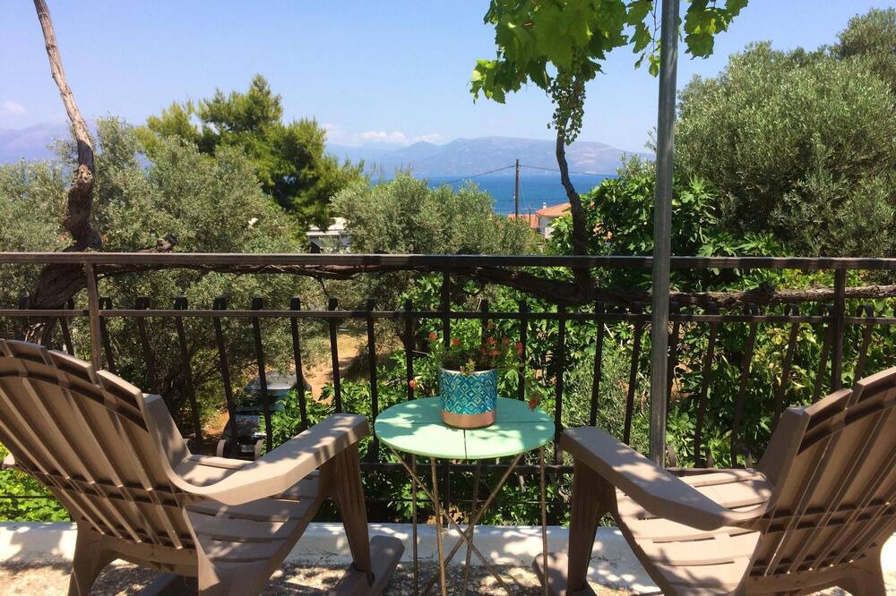 Photo of Patio Balcony in Agii Apostoli