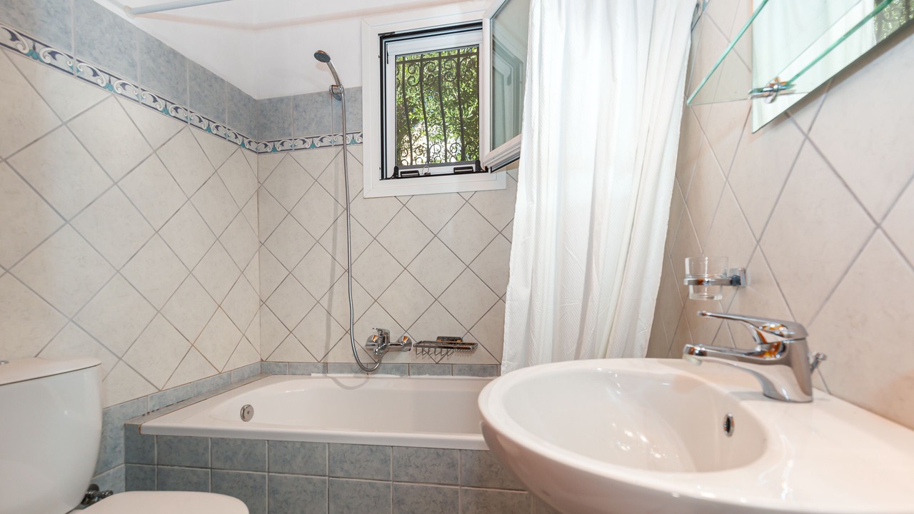 Photo of Bathroom in Barbati
