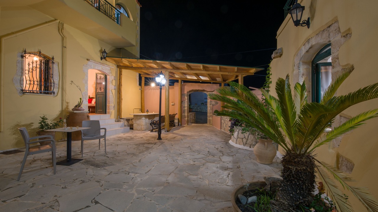 Photo of Patio Balcony in Chorafakia