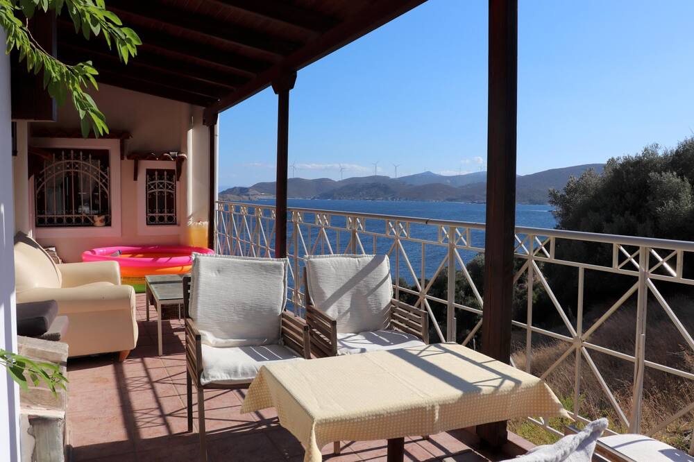 Photo of Patio Balcony in Agii Apostoli