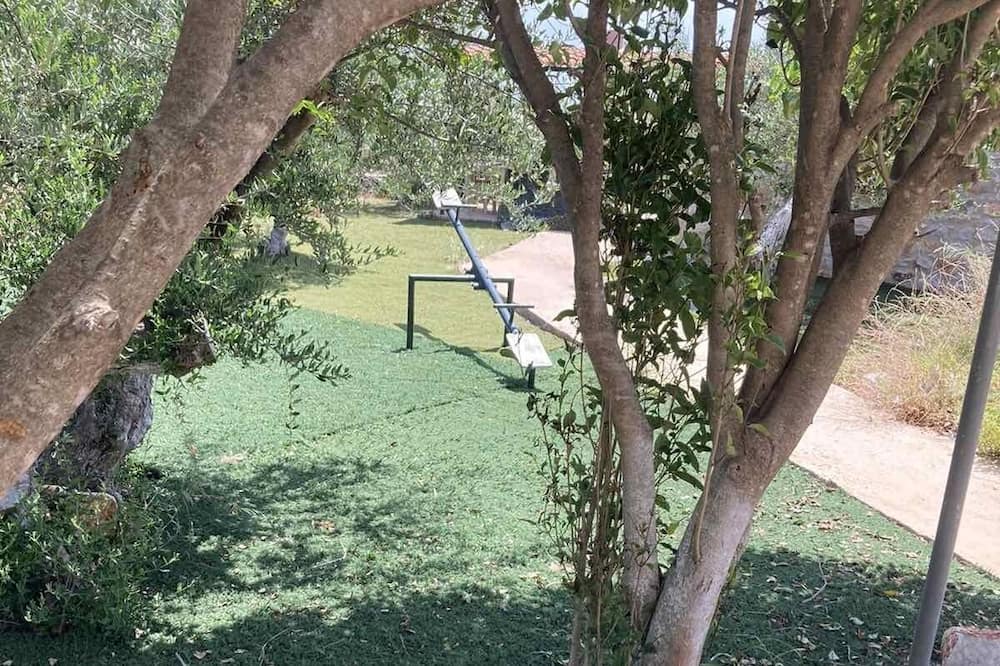Photo of Outdoor in Omales