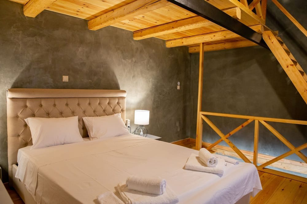Photo of Bedroom in Omales