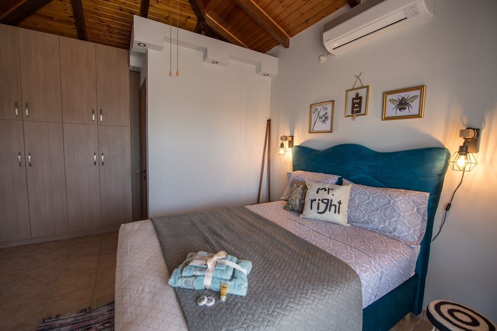 Photo of Bedroom in Agii Anargiri