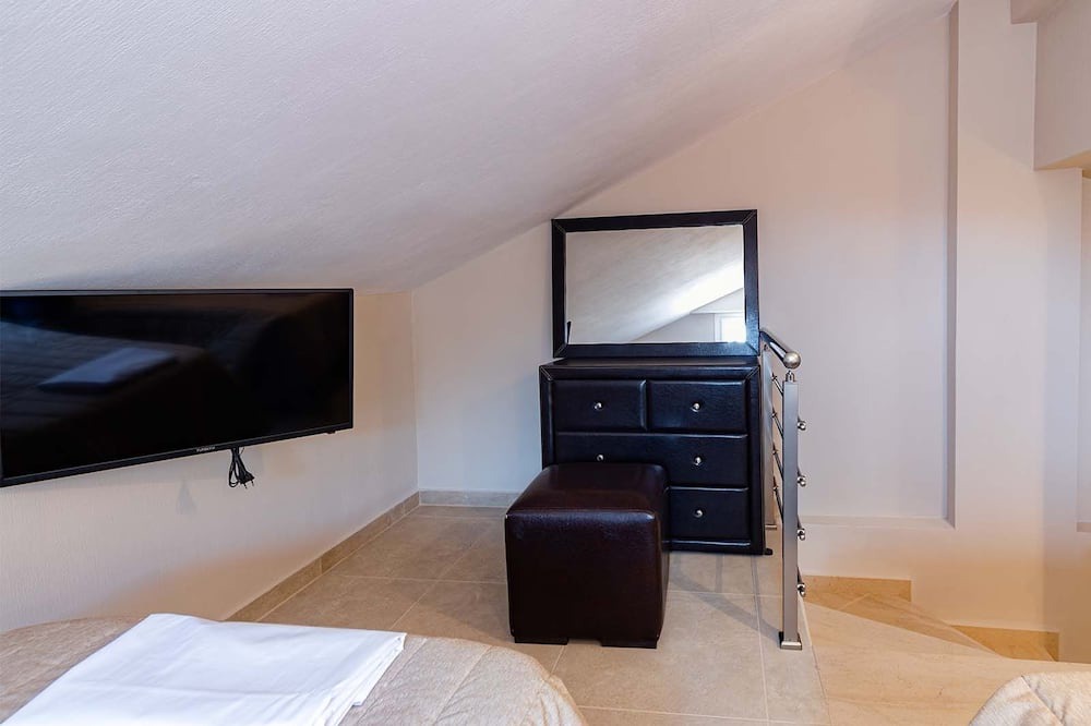 Photo of Bedroom in Flogita