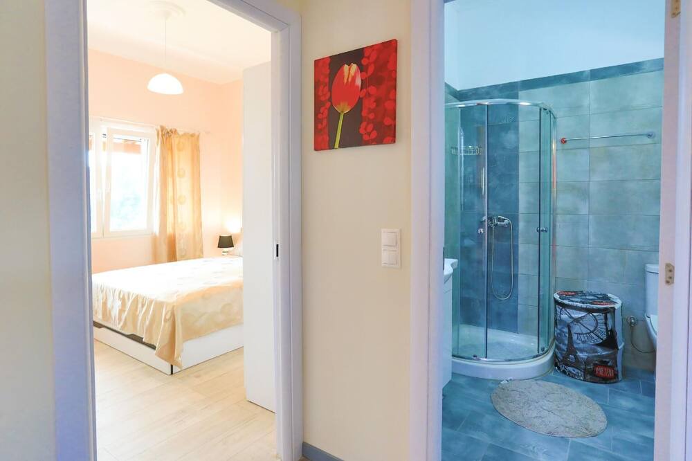 Photo of Bedroom in Gimari