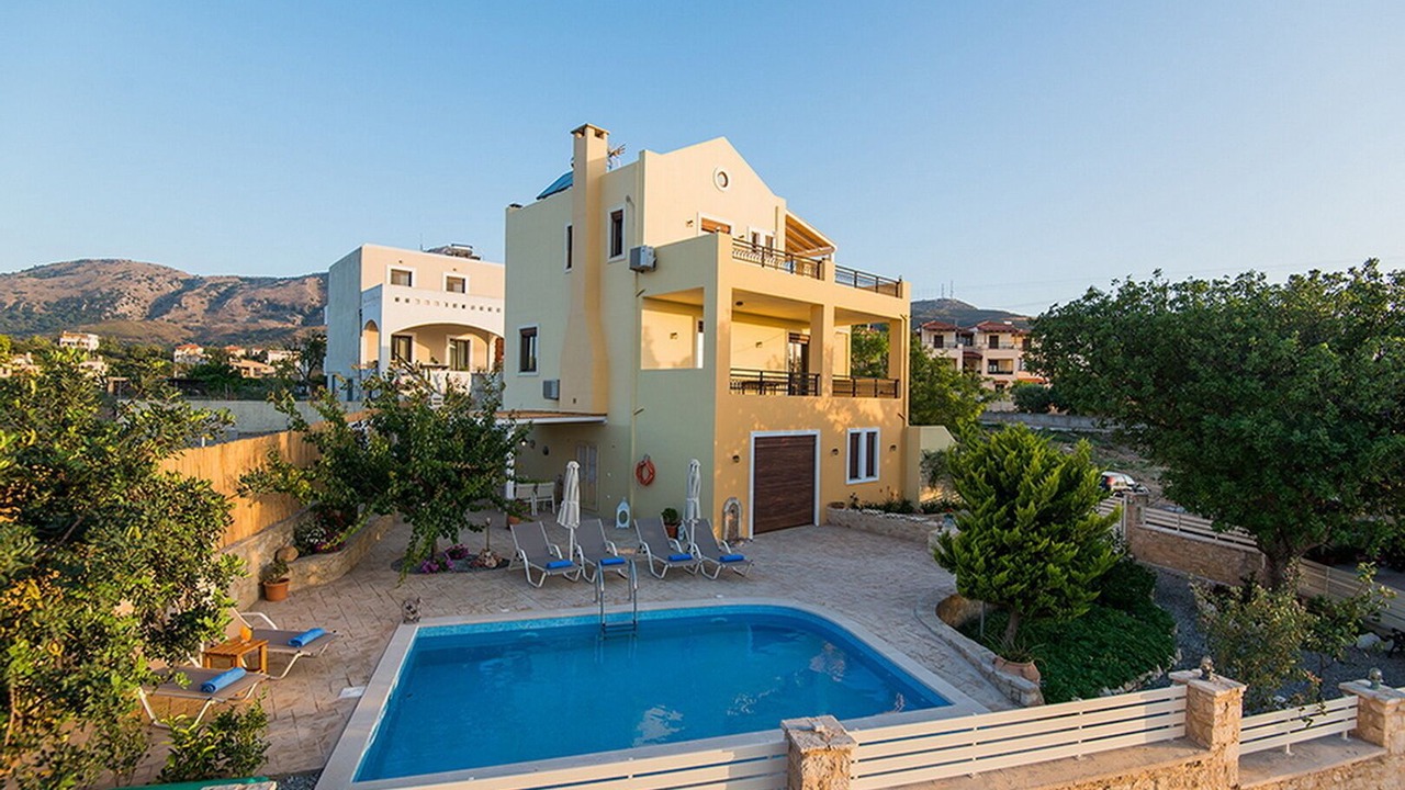 Photo of Outdoor in Roussospiti
