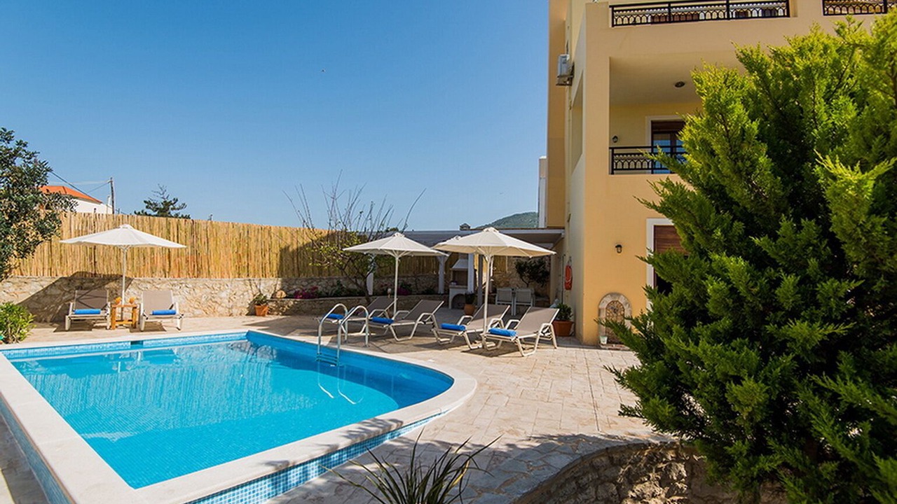 Photo of Outdoor in Roussospiti