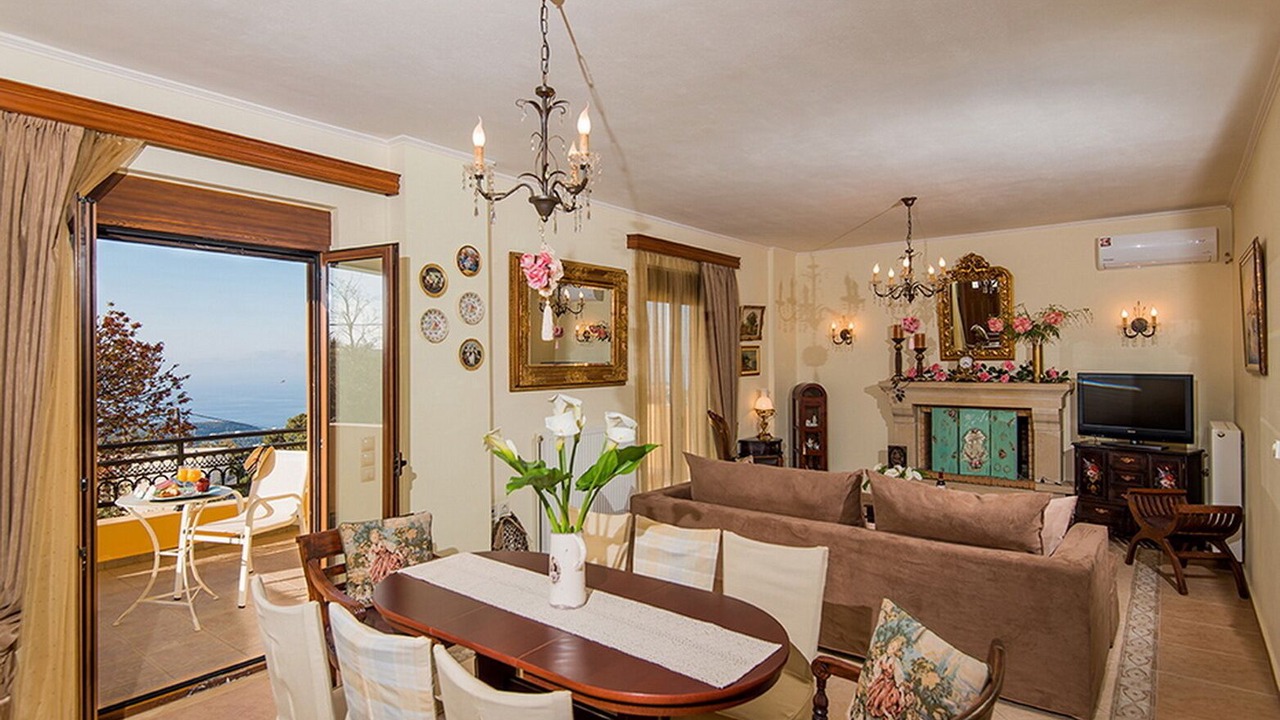 Photo of Livingroom in Roussospiti