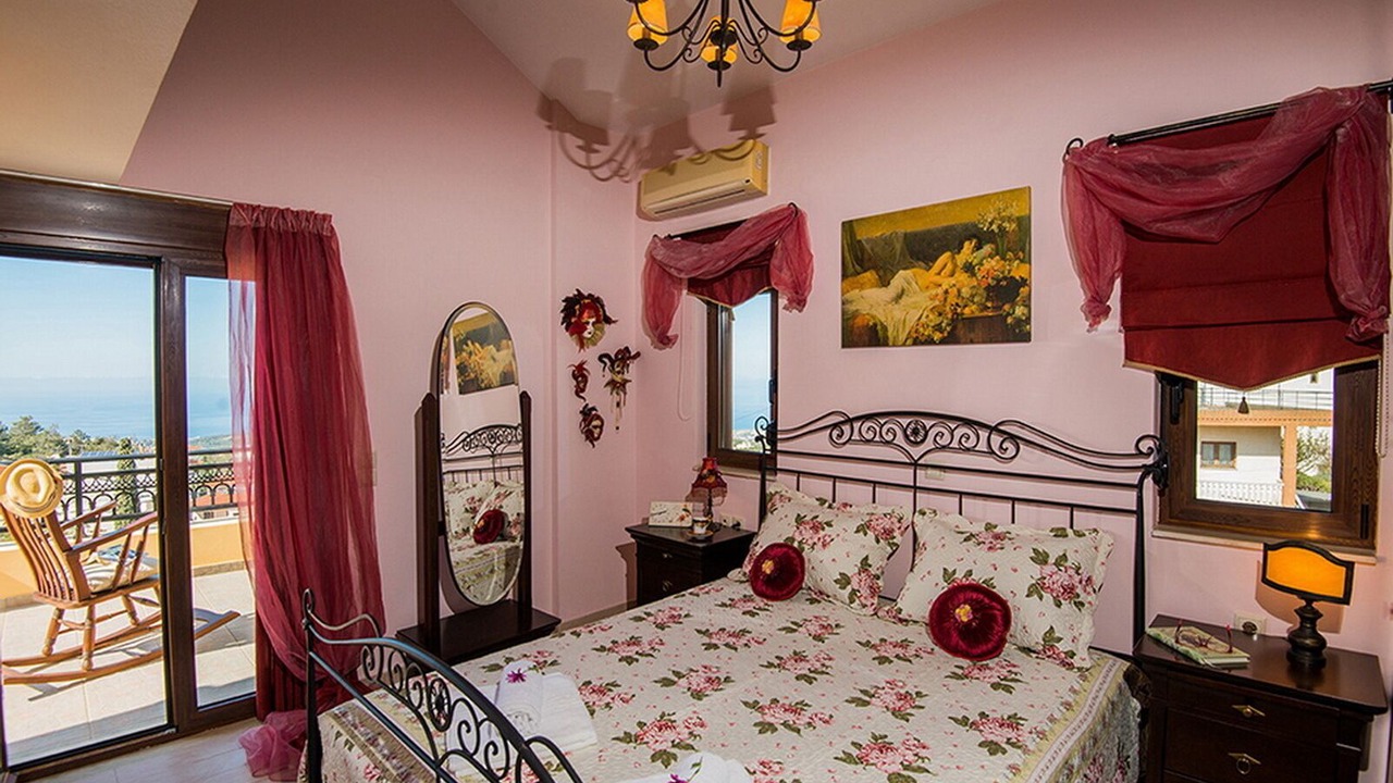Photo of Bedroom in Roussospiti