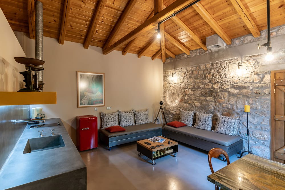 Photo of Livingroom in Neo Souli