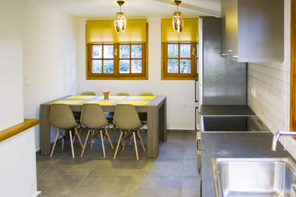 Photo of Kitchen in Rafina-Pikermi