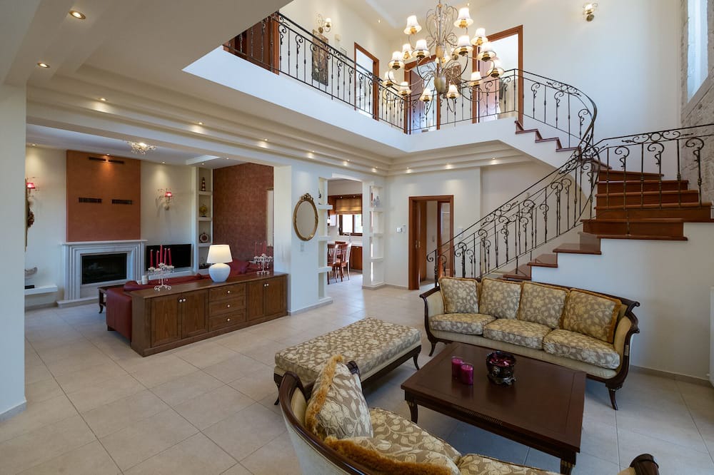 Photo of Livingroom in Galatas