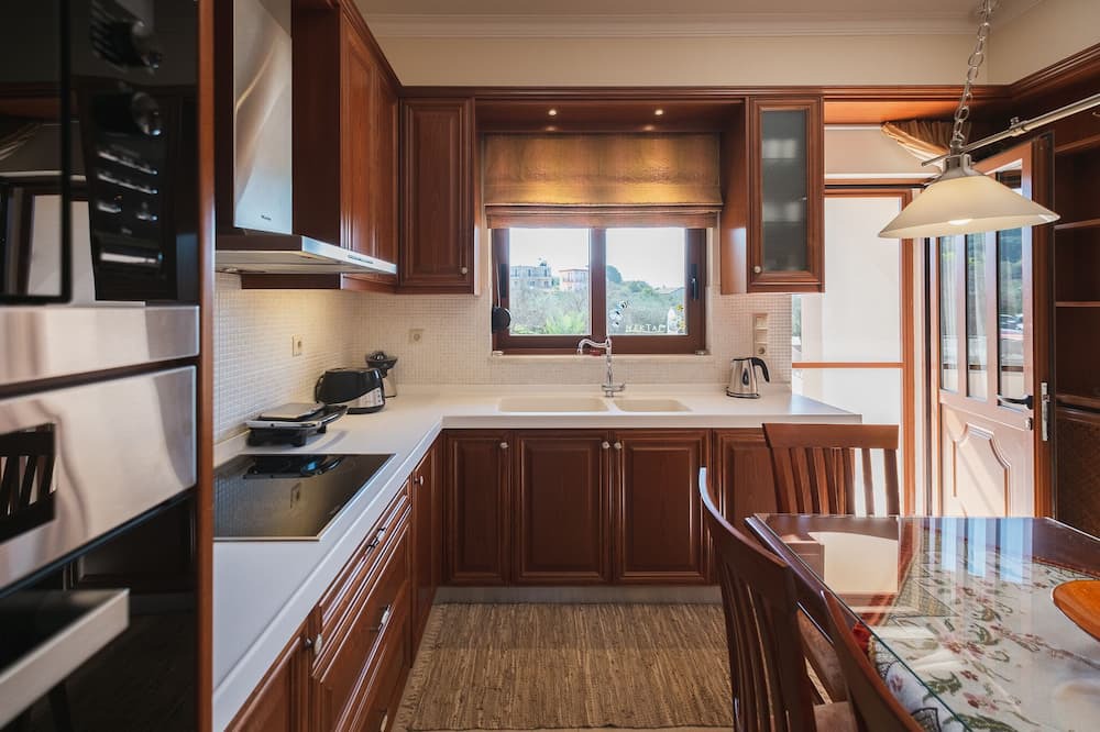 Photo of Kitchen in Galatas