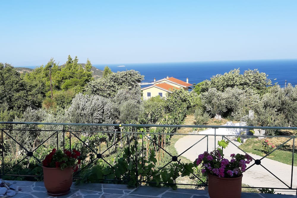 Photo of Patio Balcony in Sipiada