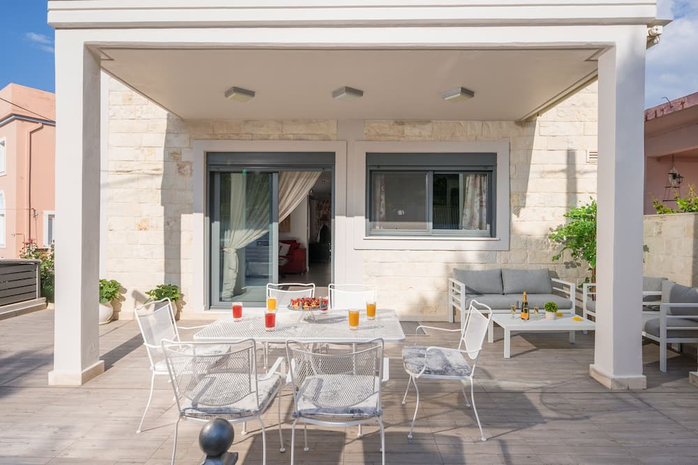 Photo of Outdoor in Galatas