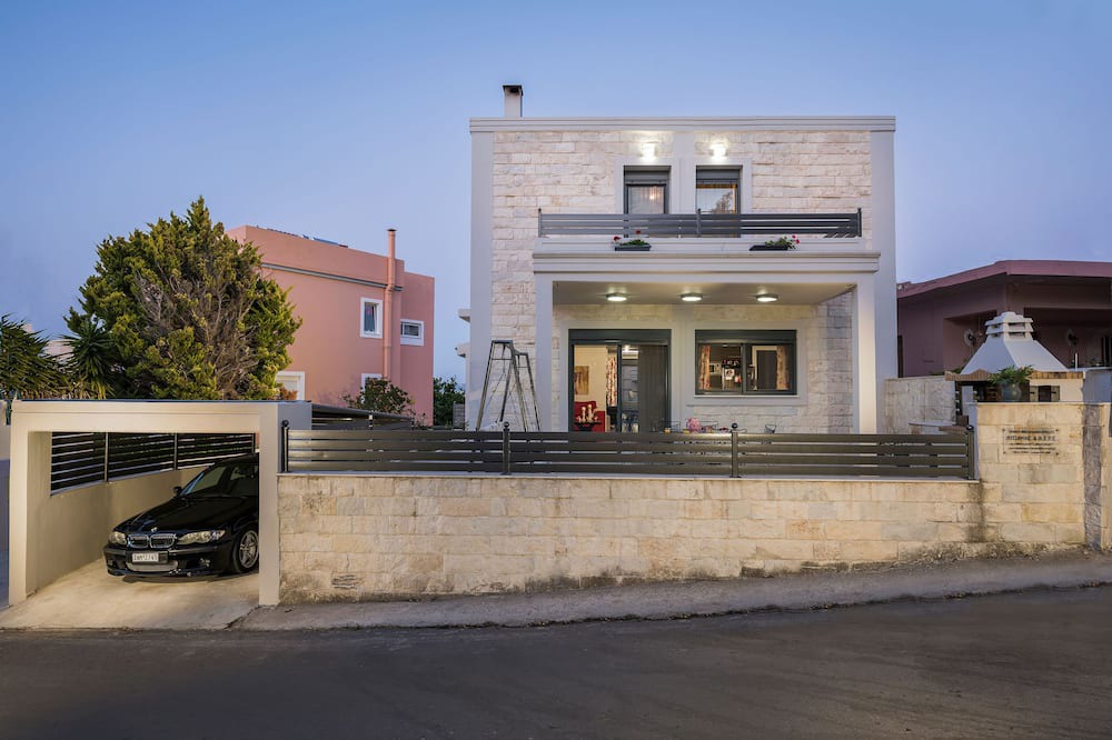 Photo of Outdoor in Galatas
