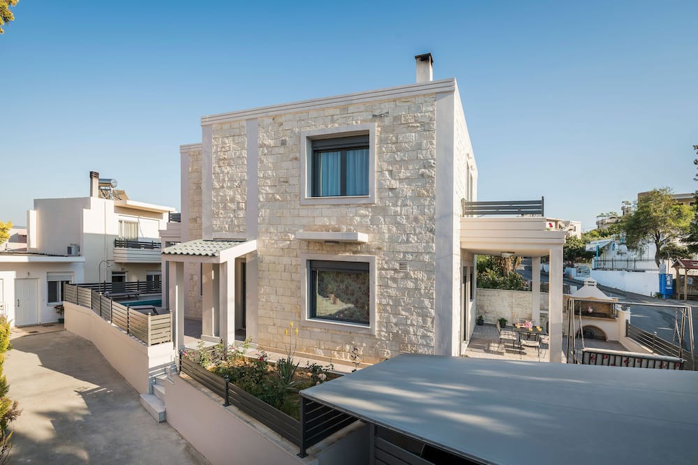 Photo of Outdoor in Galatas