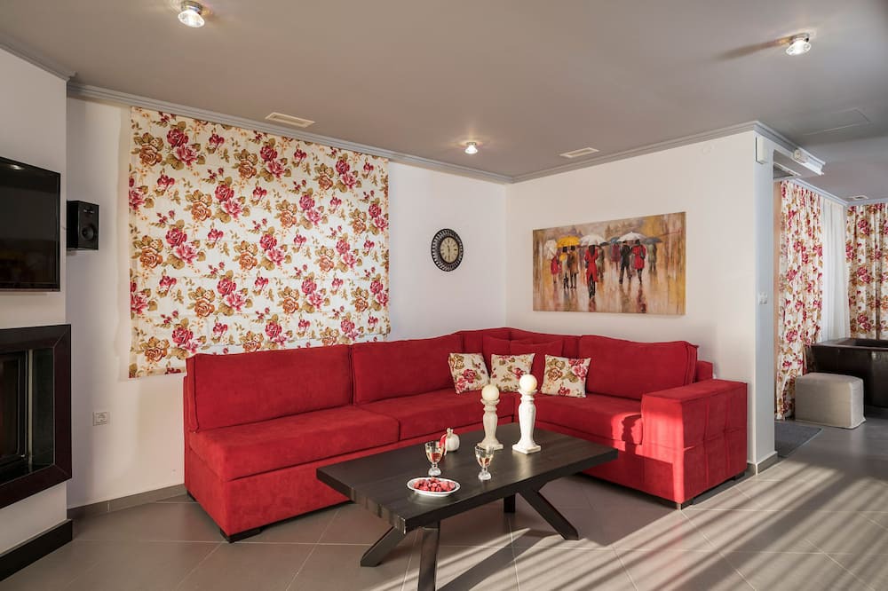 Photo of Livingroom in Galatas