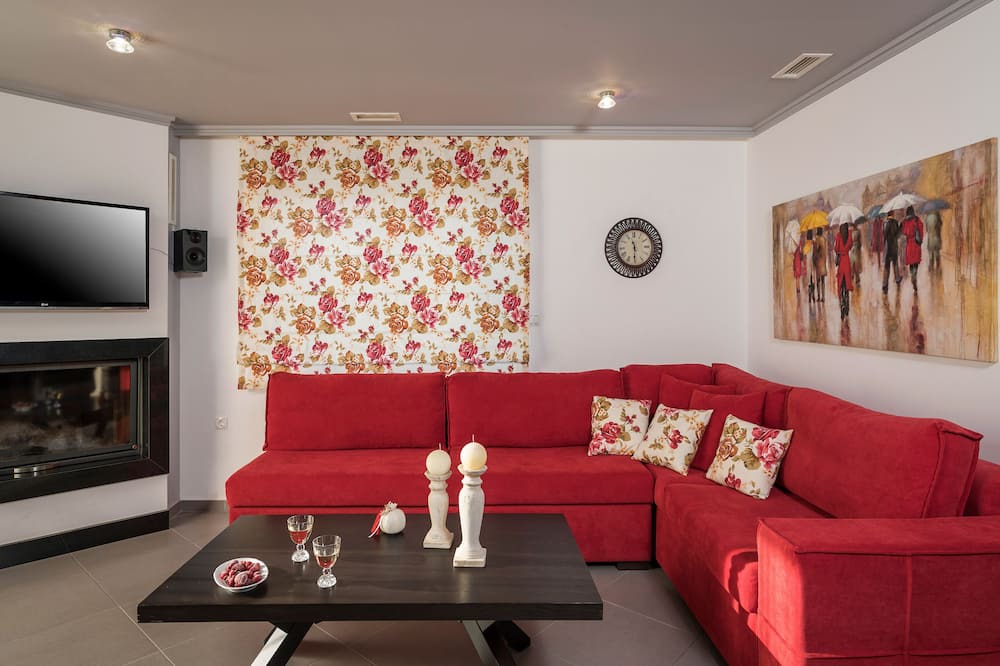 Photo of Livingroom in Galatas