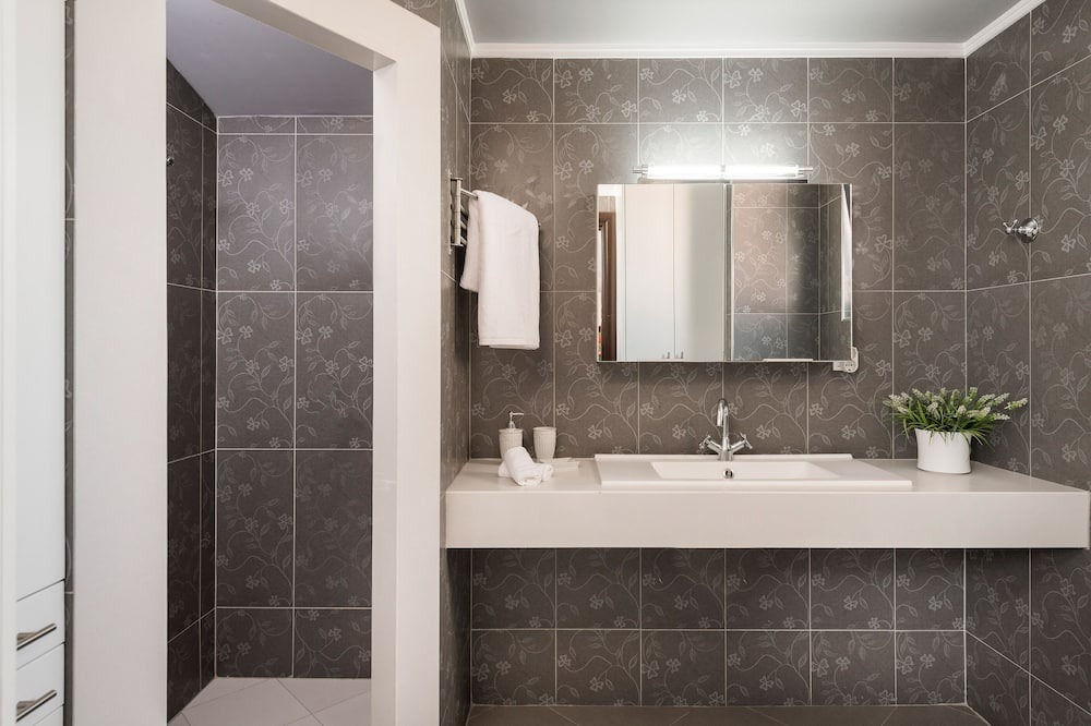 Photo of Bathroom in Galatas