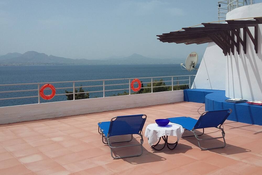 Photo of Patio Balcony in Loutraki-Agioi Theodoroi