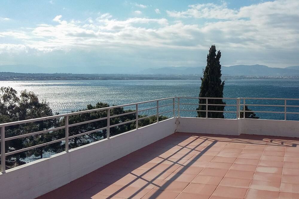 Photo of Outdoor in Loutraki-Agioi Theodoroi