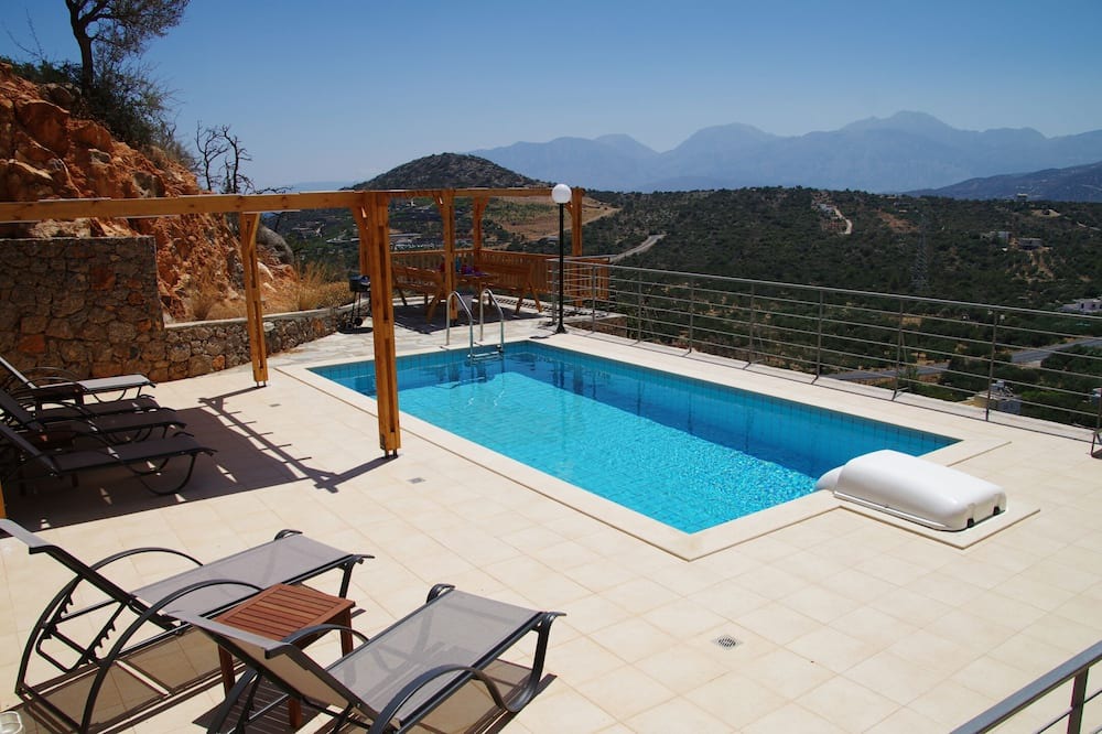 Photo of Outdoor in Istron
