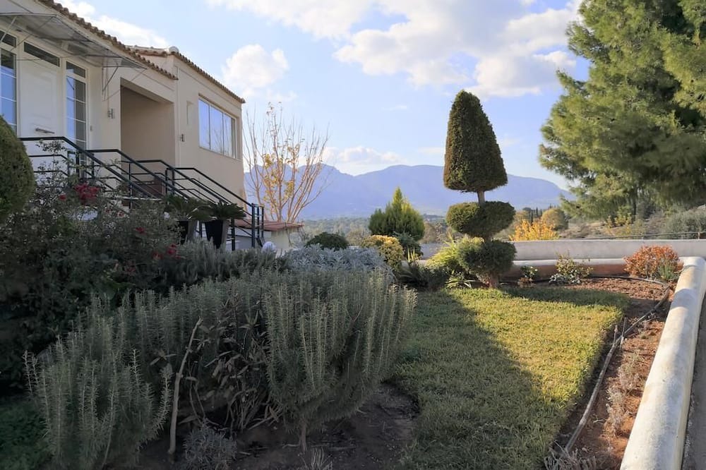 Photo of Outdoor in Isthmia