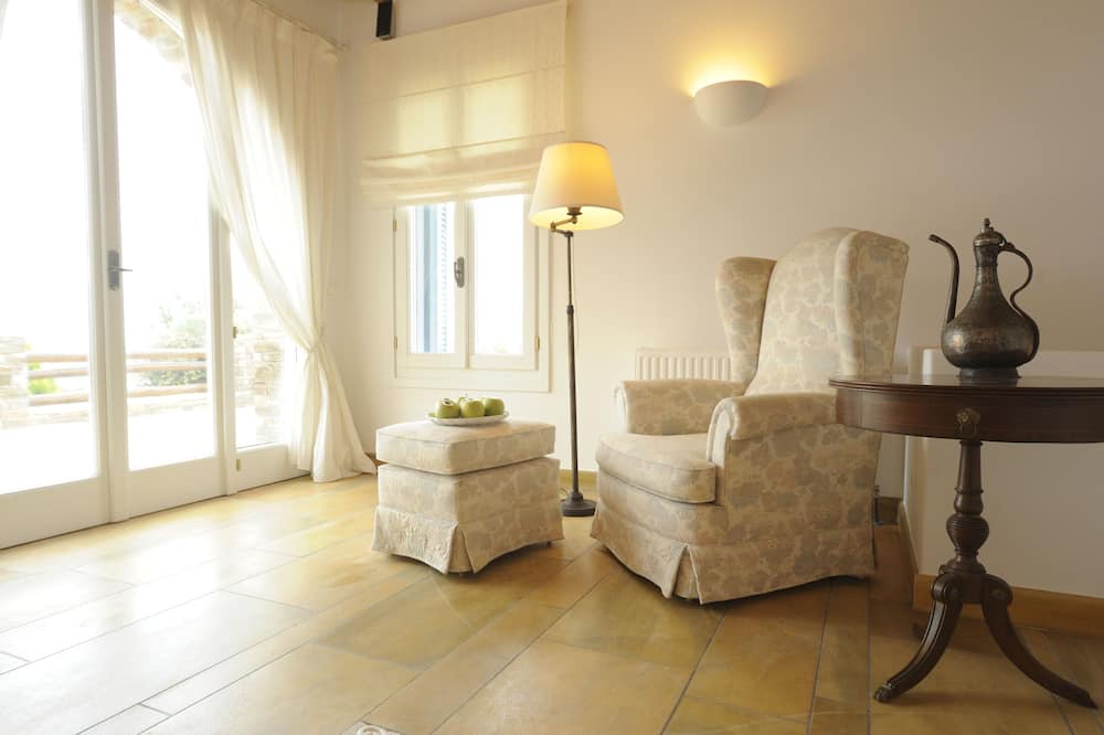 Photo of Livingroom in Kato Fellos
