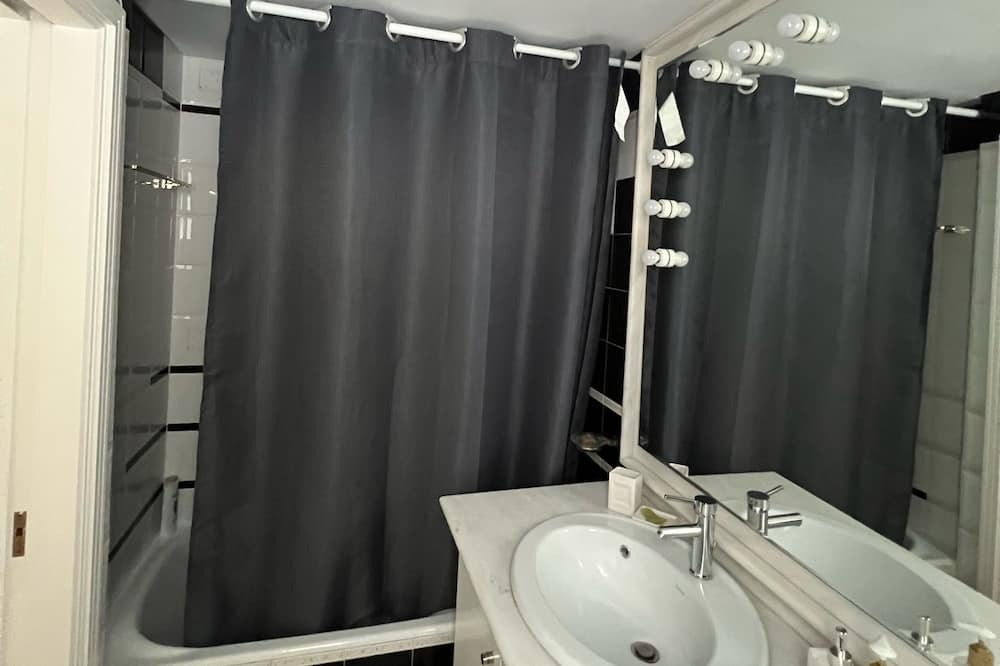 Photo of Bathroom in Kavouri