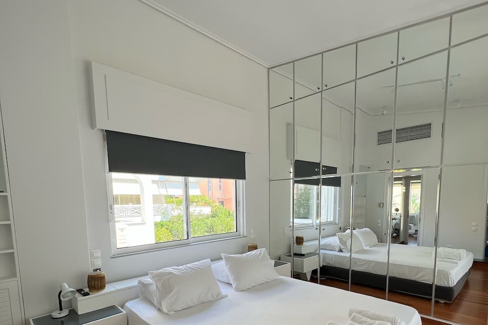 Photo of Bedroom in Kavouri