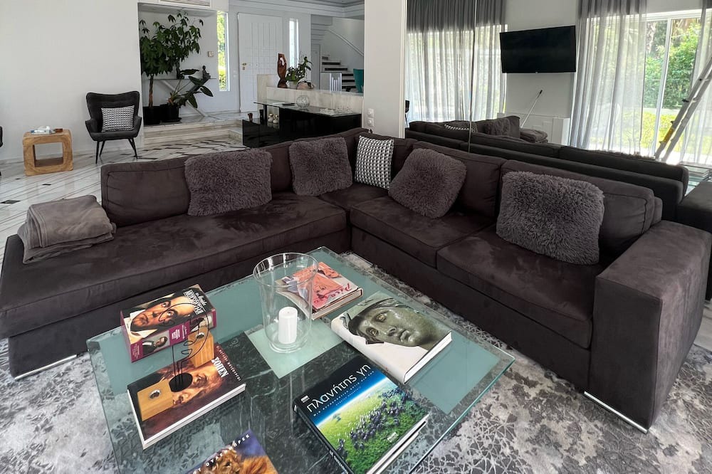Photo of Livingroom in Kavouri