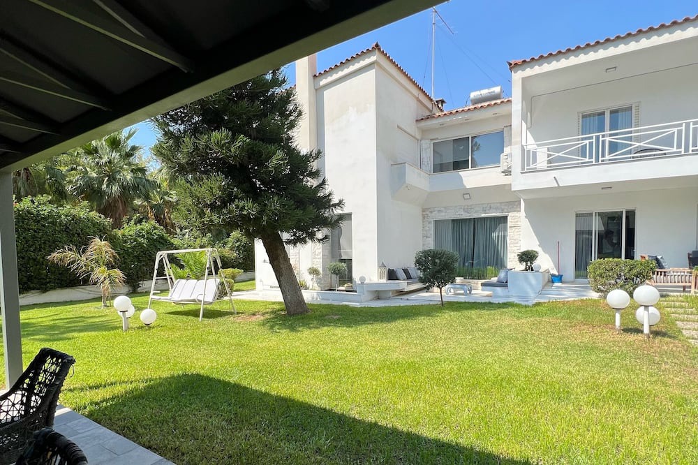 Photo of Outdoor in Kavouri