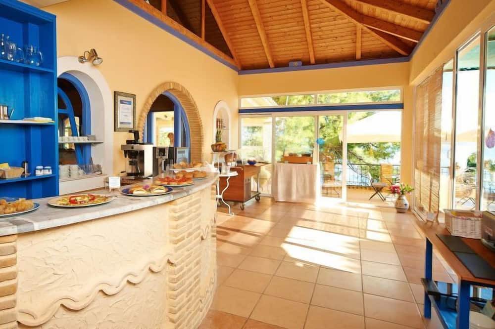 Photo of Kitchen in Marathias