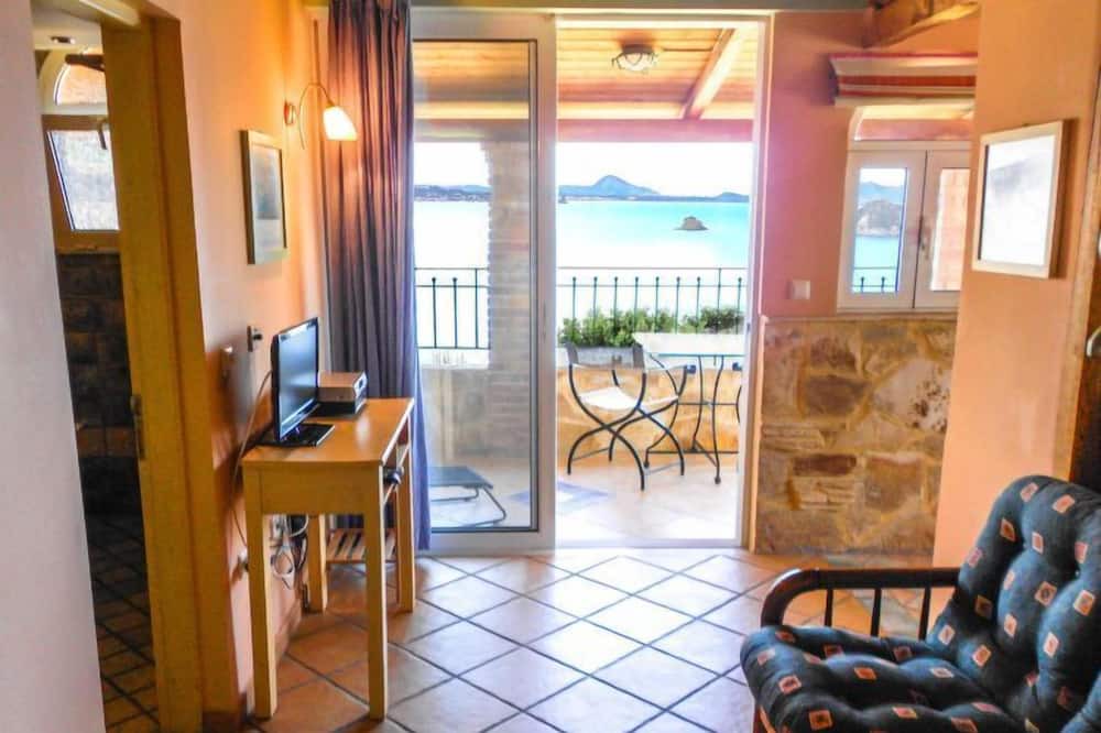 Photo of Livingroom in Marathias