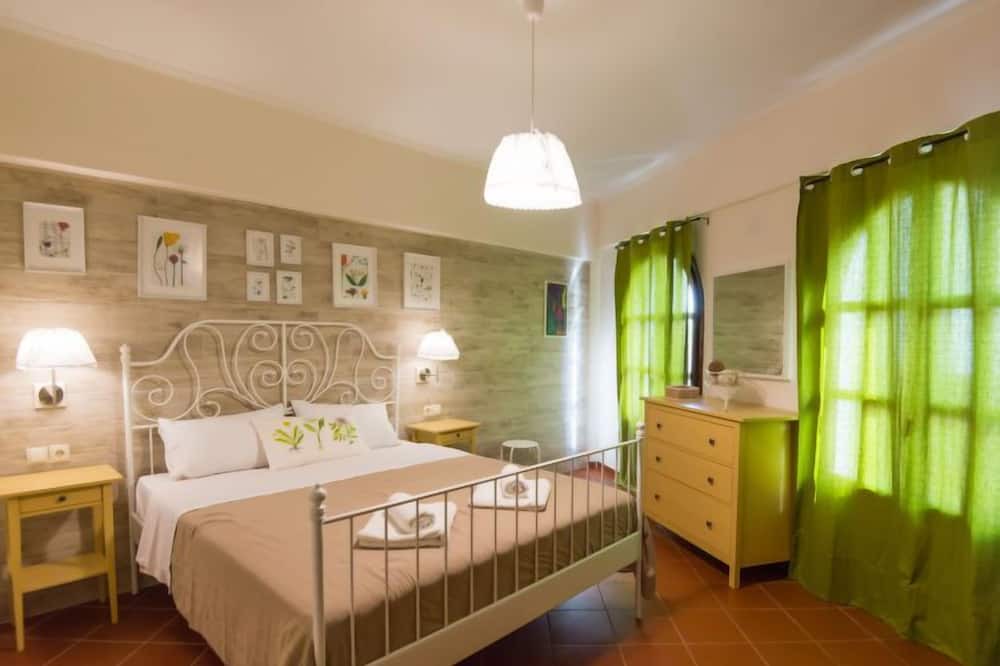 Photo of Bedroom in Panormos
