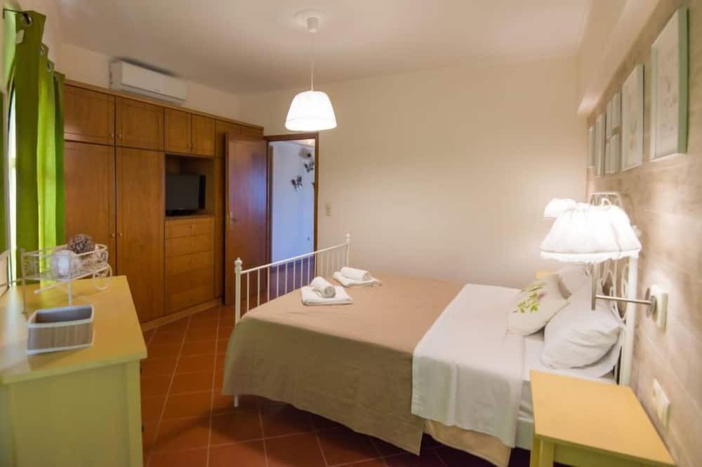 Photo of Bedroom in Panormos
