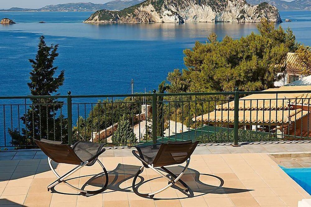Photo of Patio Balcony in Marathias