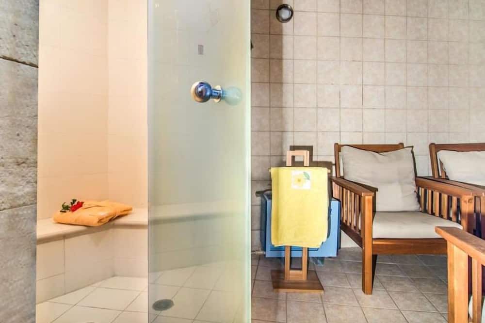 Photo of Bedroom in Samonas